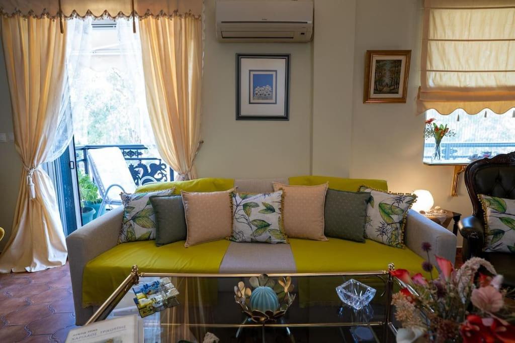 Angela Stylist House Apartment พีเรียส ภายนอก รูปภาพ