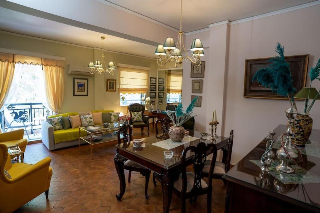 Angela Stylist House Apartment พีเรียส ภายนอก รูปภาพ